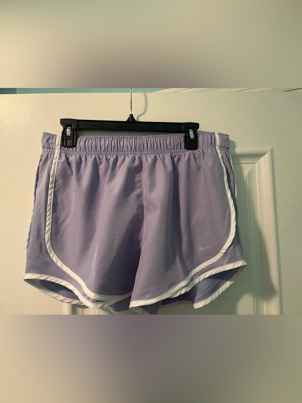 Nike Women's Tempo Dri-FIT L